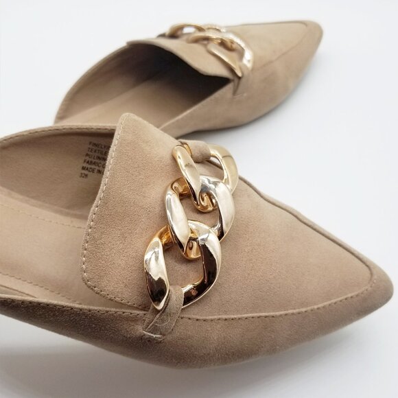 Steve Madden Finely Tan Beige Pointed Toe Gold Chunky Chain Slip On Mules  9.5 - Picture 12 of 15